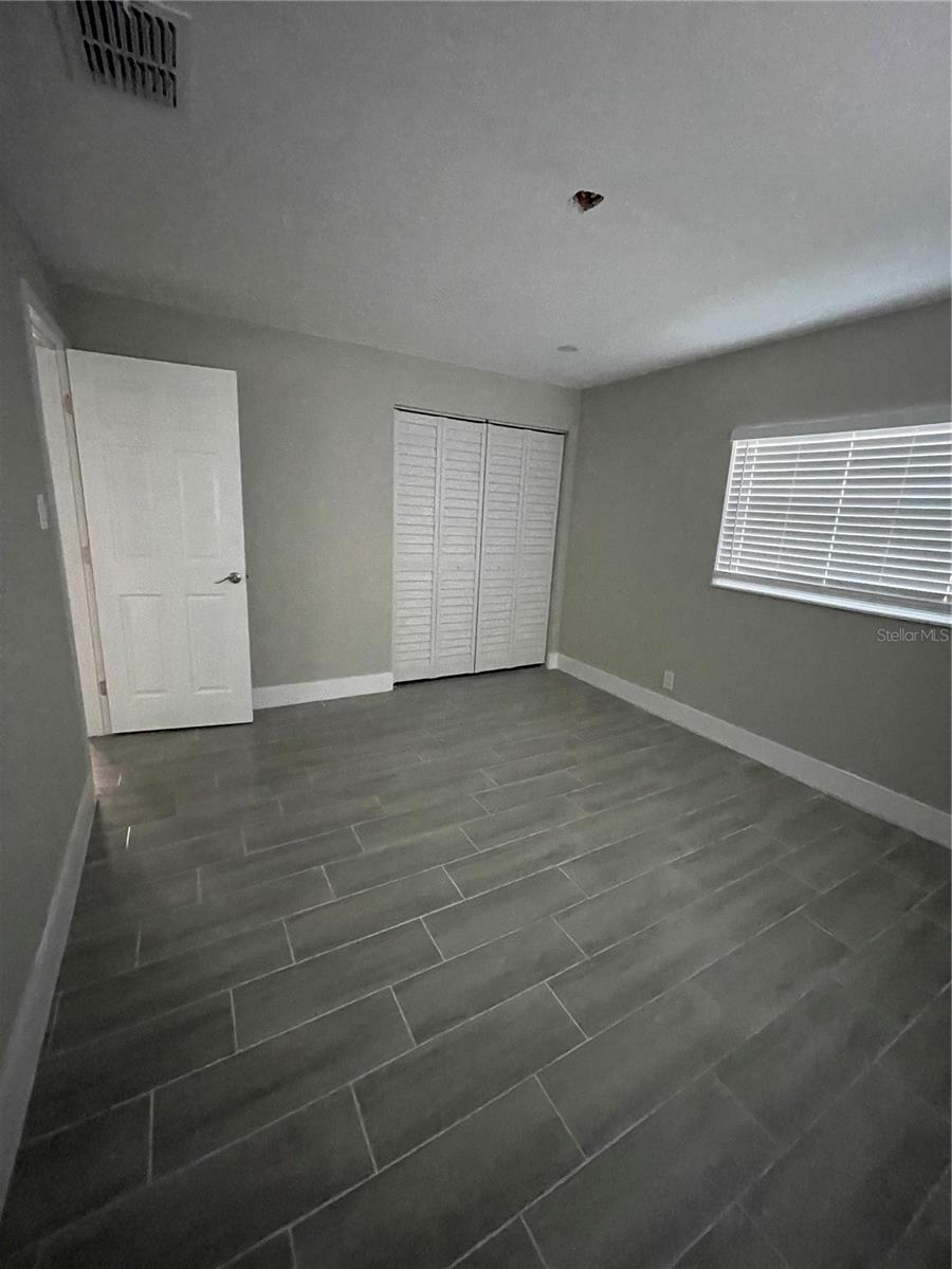 2919 E COLUMBUS DR, TAMPA, FL, 33605