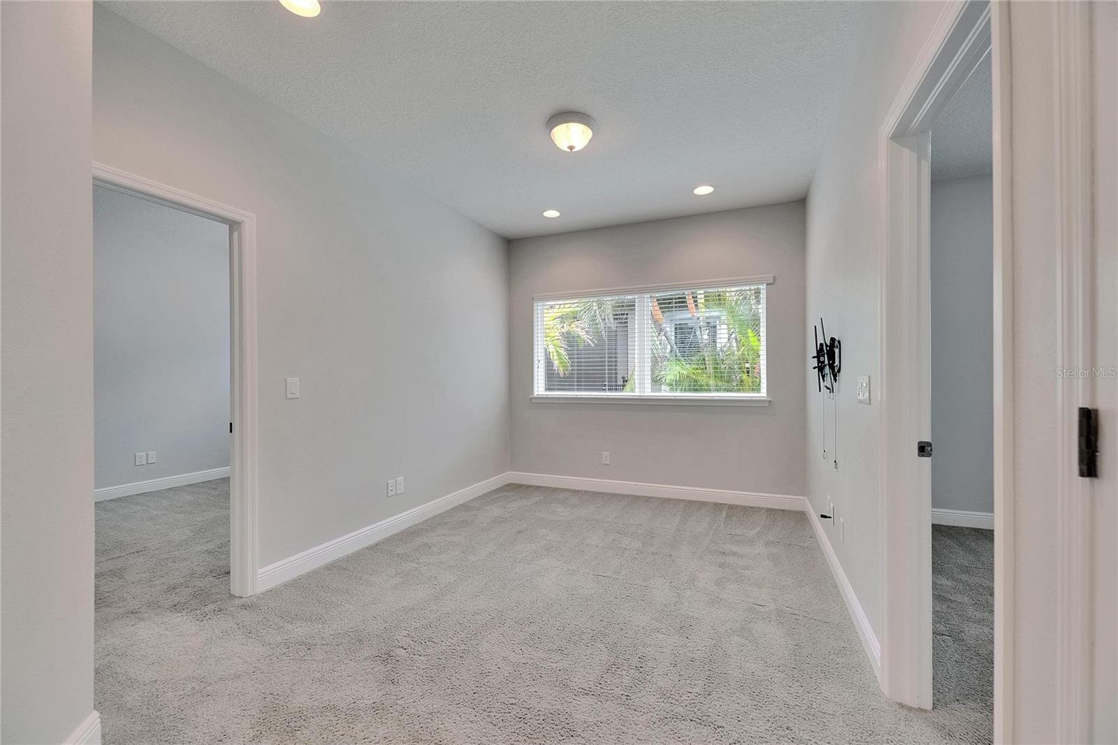 6611 CURRENT DR, APOLLO BEACH, FL, 33572