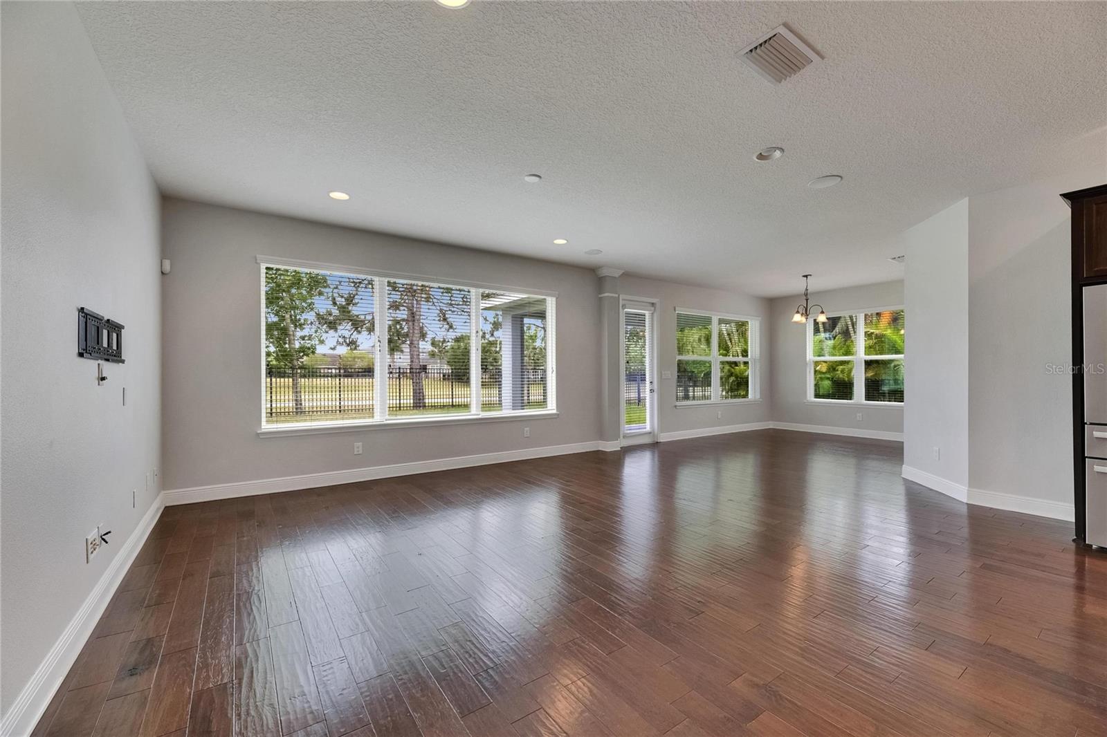 6611 CURRENT DR, APOLLO BEACH, FL, 33572