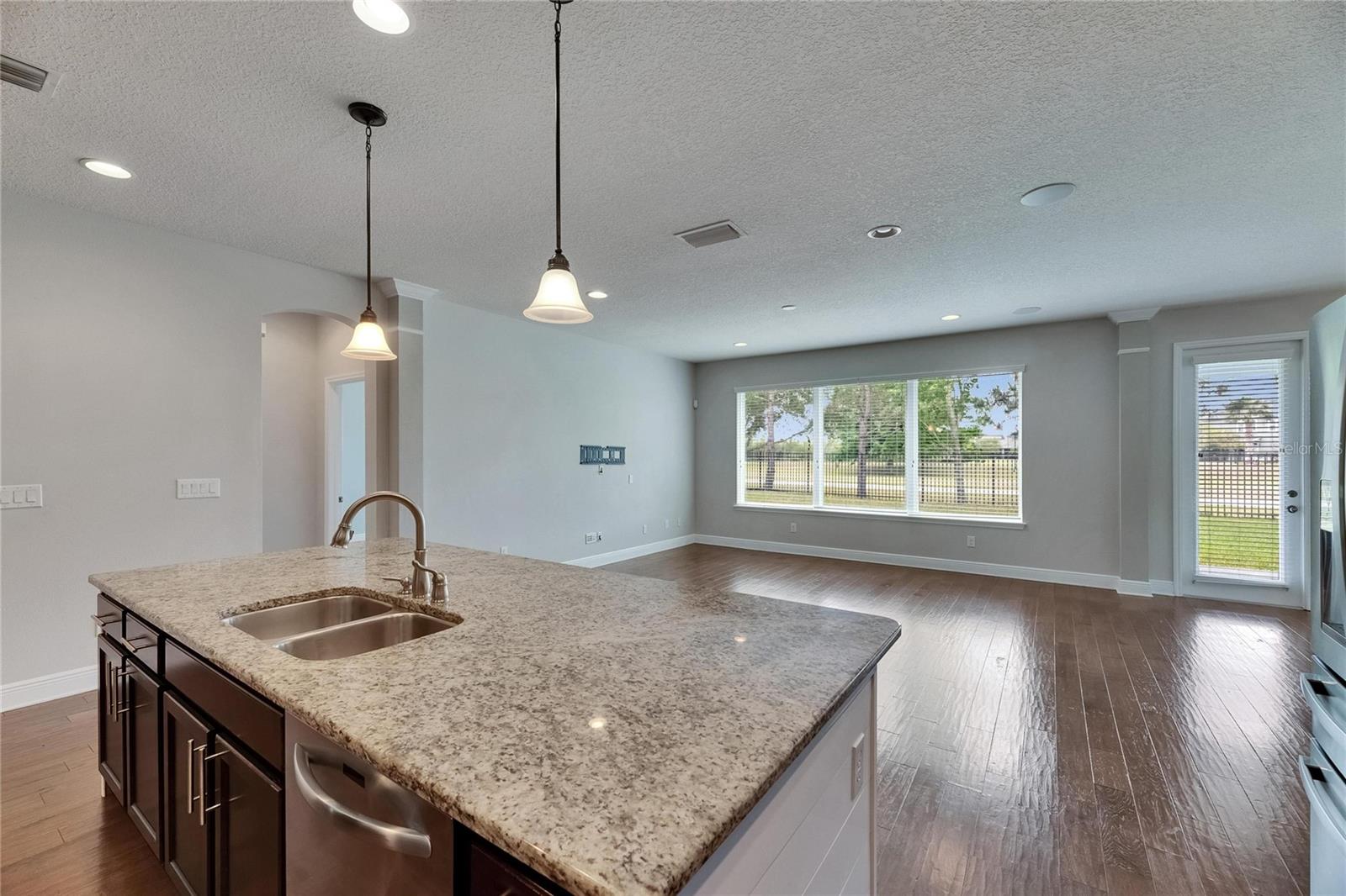 6611 CURRENT DR, APOLLO BEACH, FL, 33572