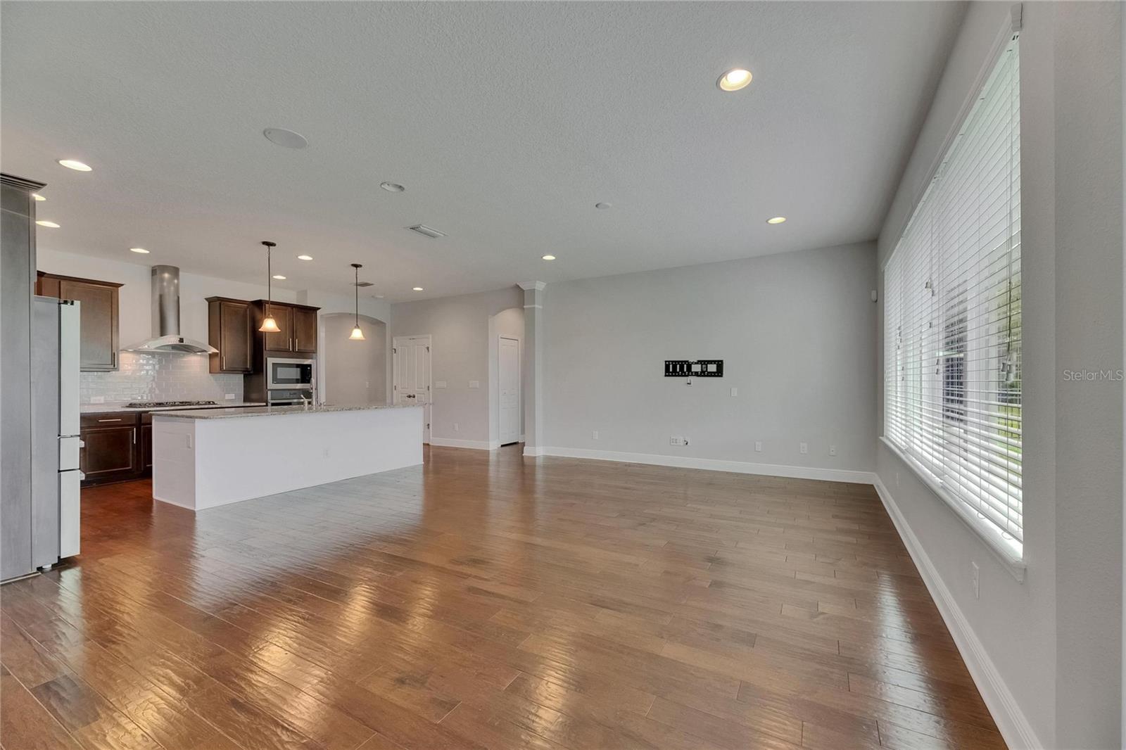 6611 CURRENT DR, APOLLO BEACH, FL, 33572