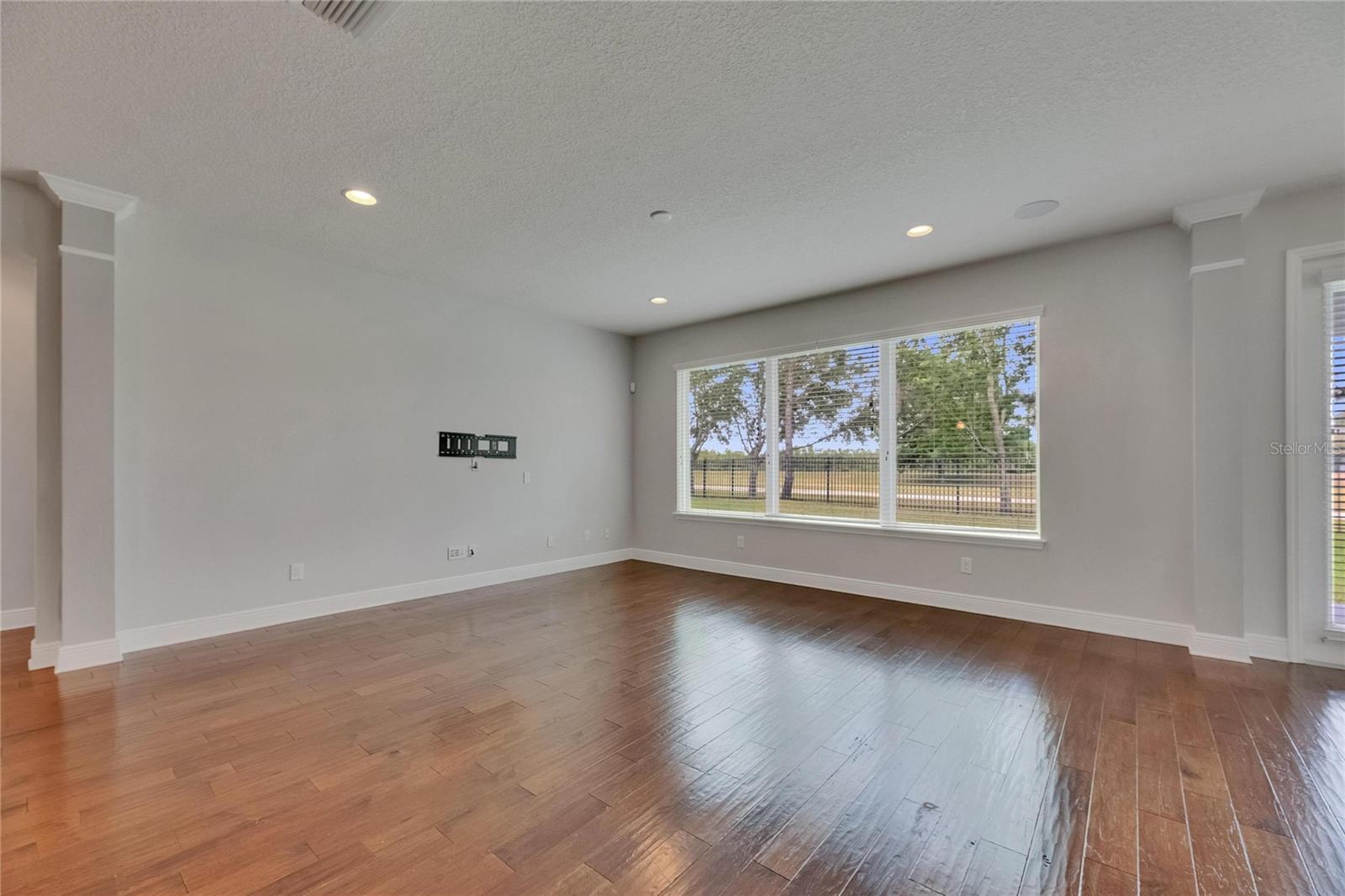 6611 CURRENT DR, APOLLO BEACH, FL, 33572