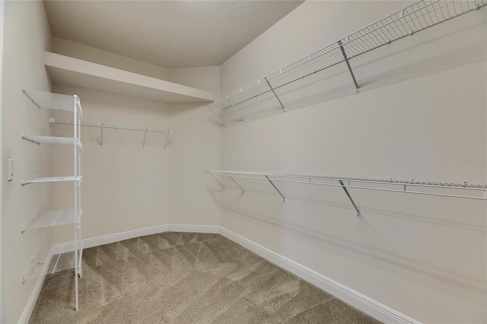 6611 CURRENT DR, APOLLO BEACH, FL, 33572