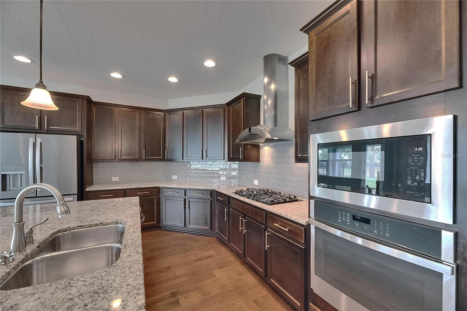 6611 CURRENT DR, APOLLO BEACH, FL, 33572