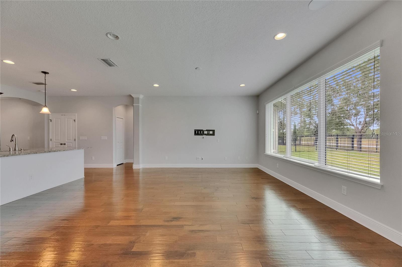 6611 CURRENT DR, APOLLO BEACH, FL, 33572