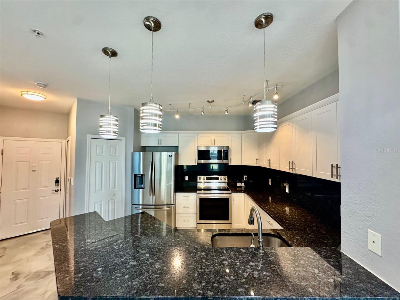8325 38TH STREET CIR E #107, SARASOTA, FL, 34243