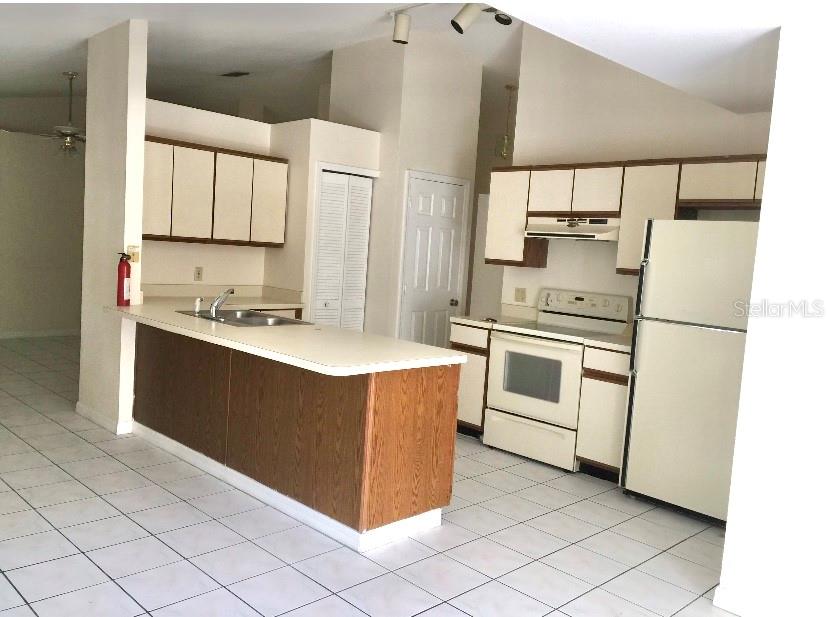 942 VAN LOON CT, KISSIMMEE, FL, 34758