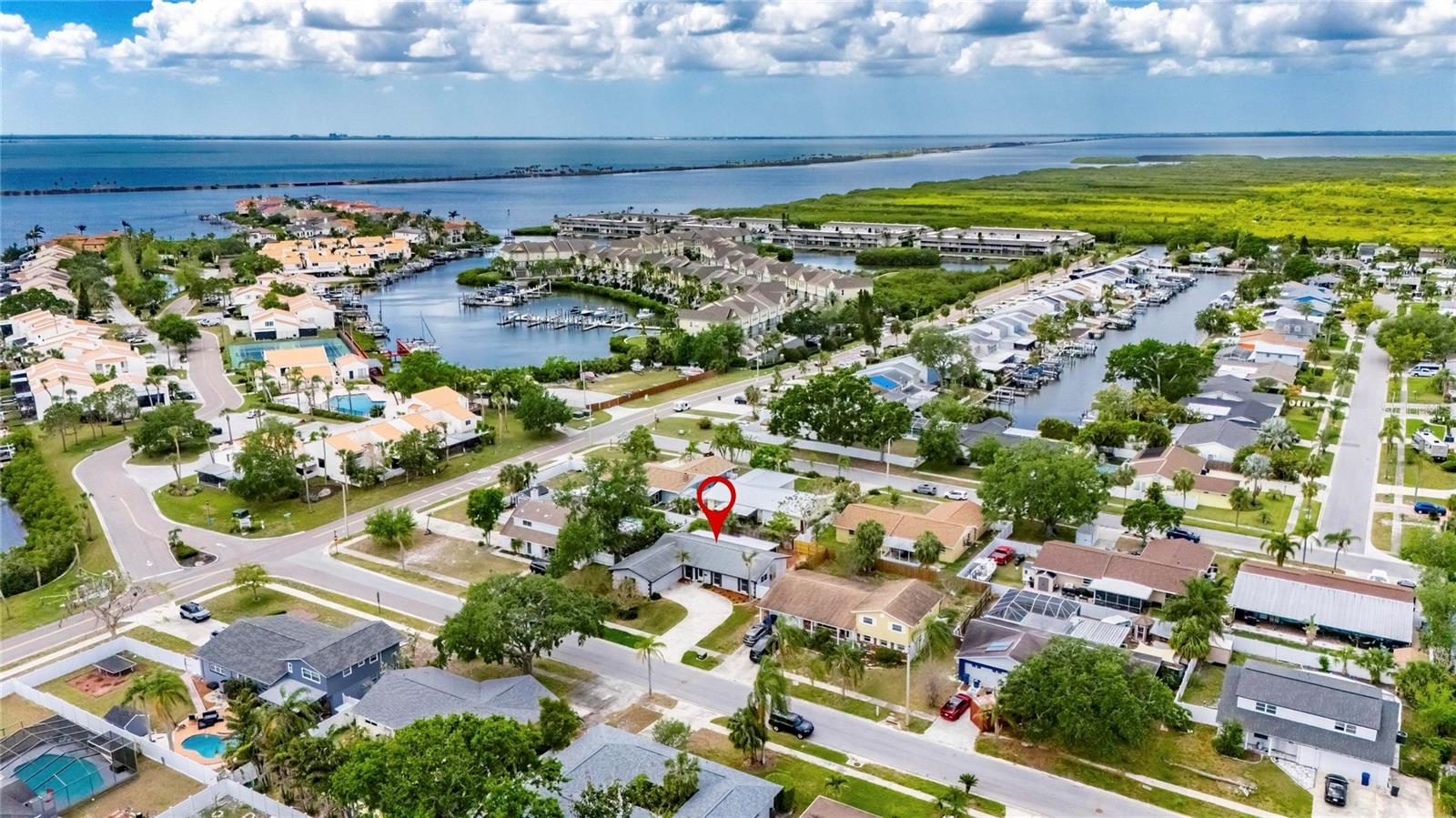 4704 TRAVERTINE DR, TAMPA, FL, 33615