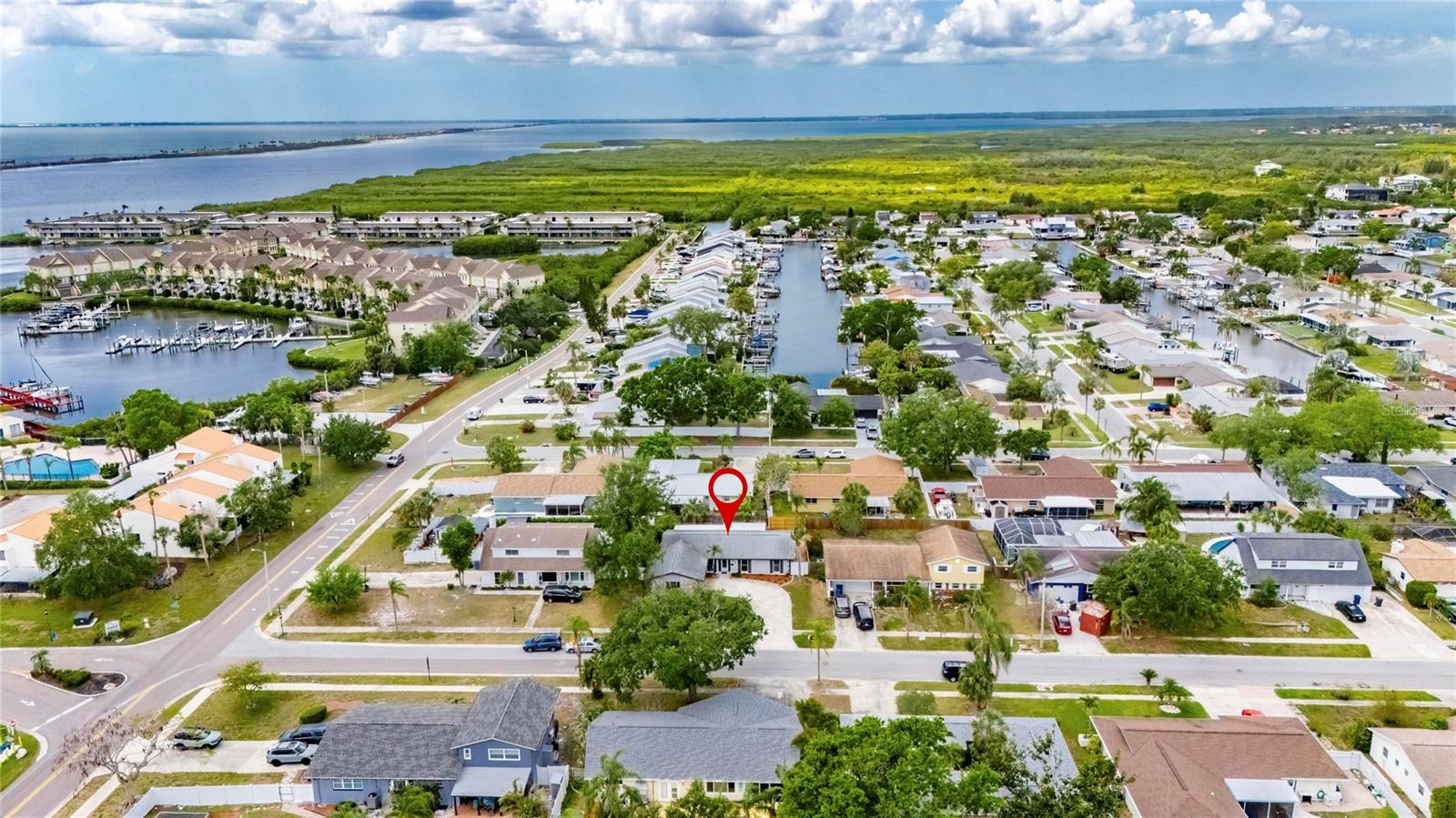 4704 TRAVERTINE DR, TAMPA, FL, 33615