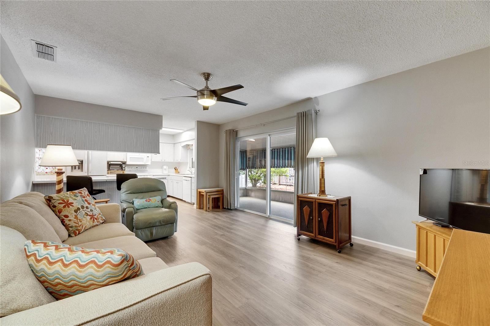 4704 TRAVERTINE DR, TAMPA, FL, 33615