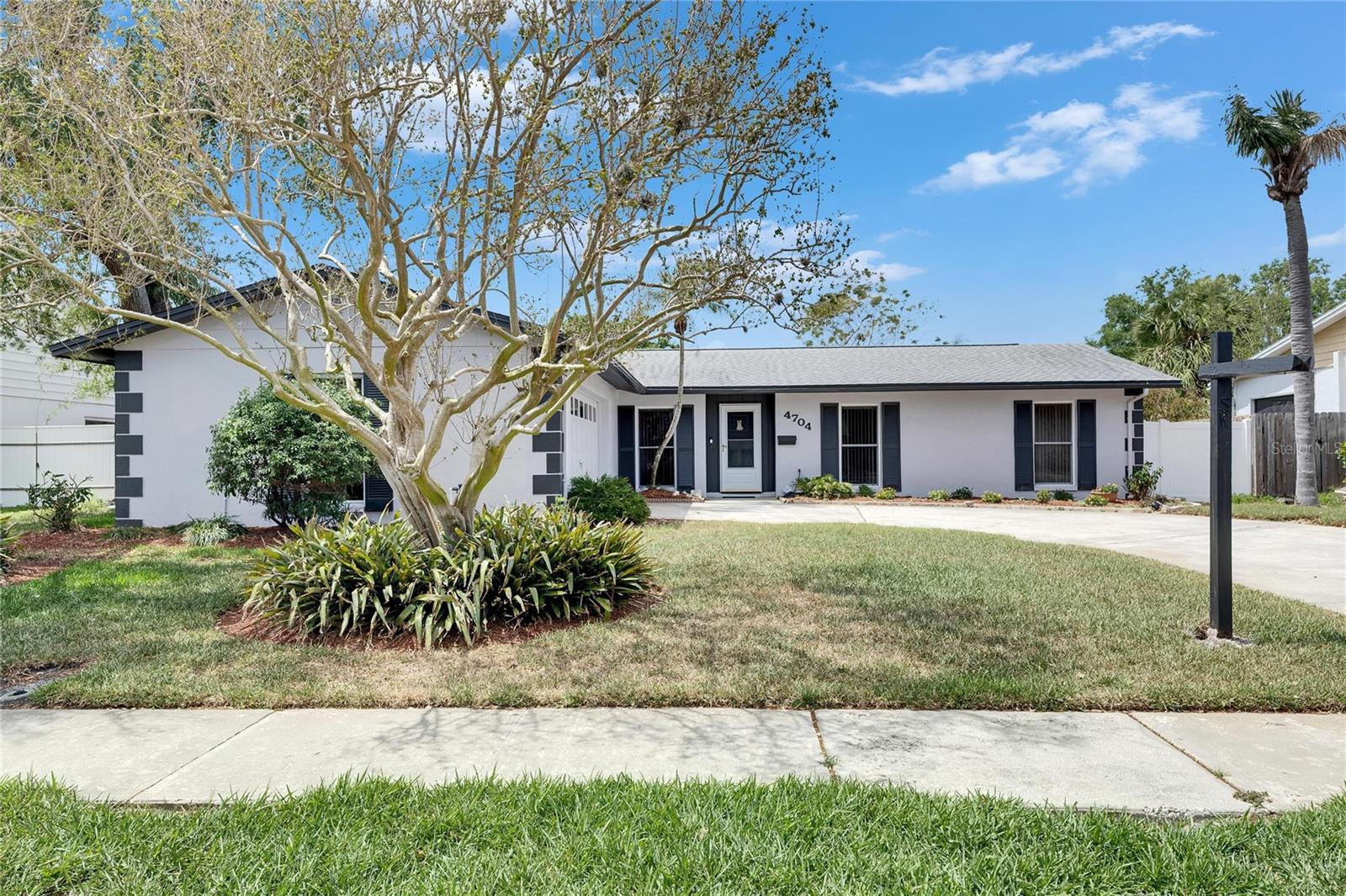 4704 TRAVERTINE DR, TAMPA, FL, 33615