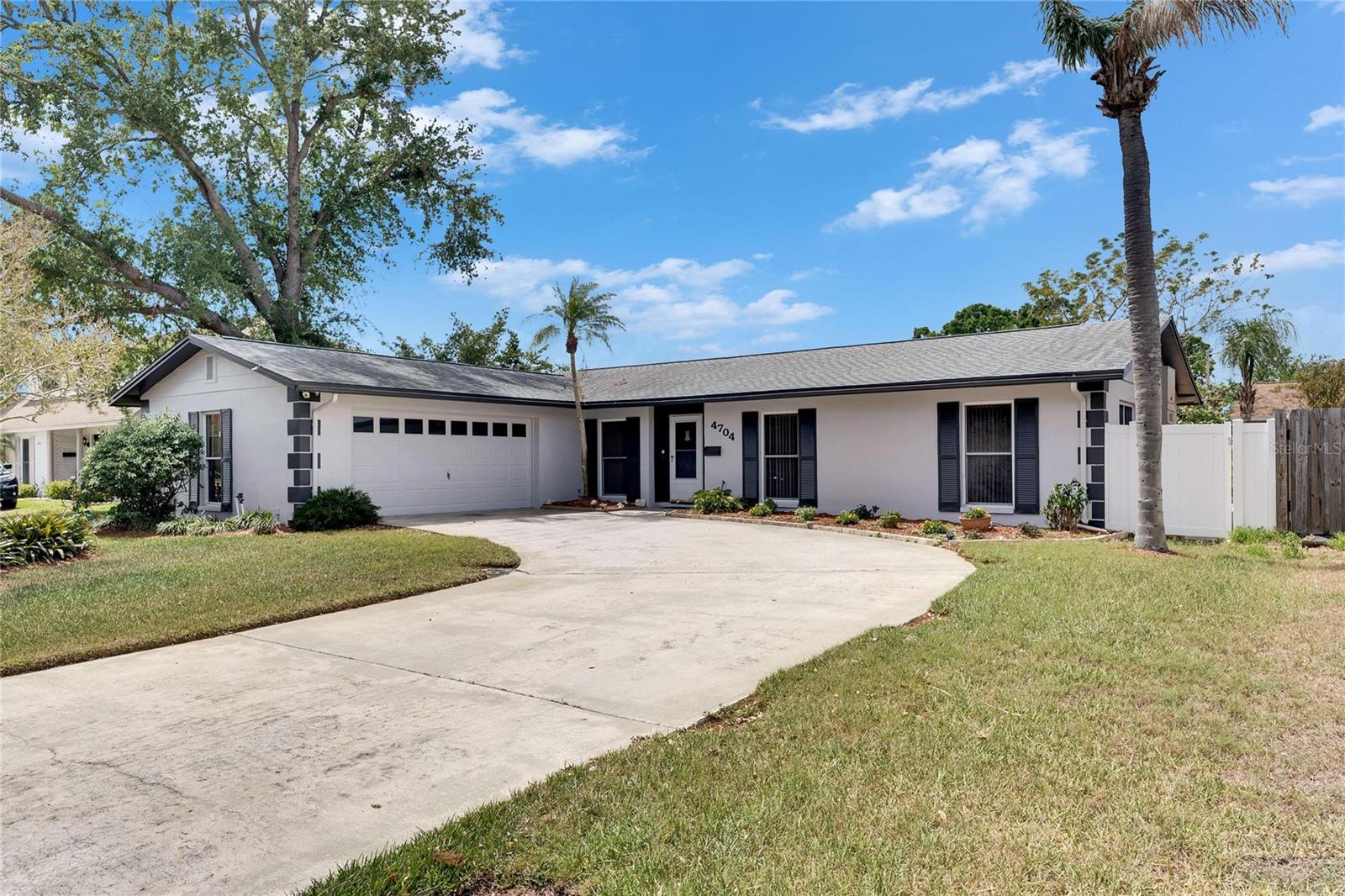 4704 TRAVERTINE DR, TAMPA, FL, 33615