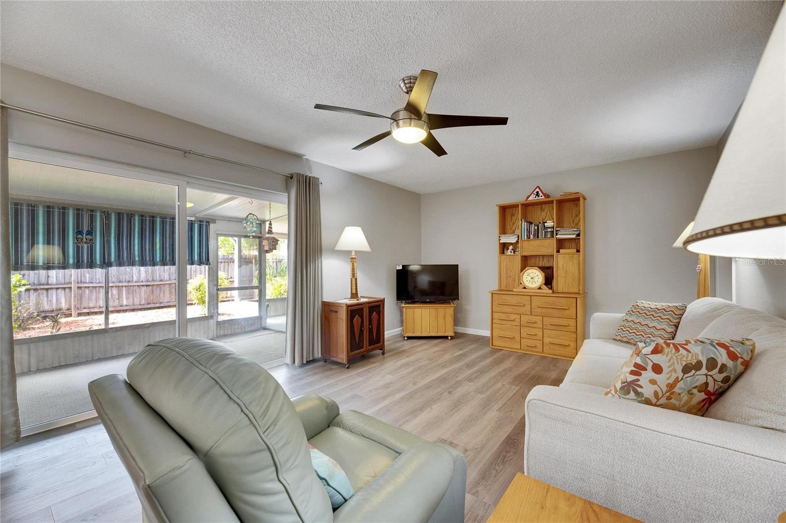 4704 TRAVERTINE DR, TAMPA, FL, 33615