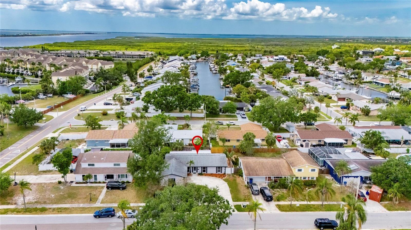 4704 TRAVERTINE DR, TAMPA, FL, 33615