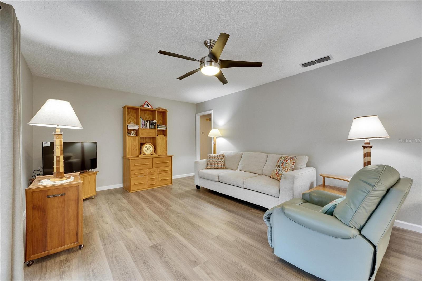 4704 TRAVERTINE DR, TAMPA, FL, 33615