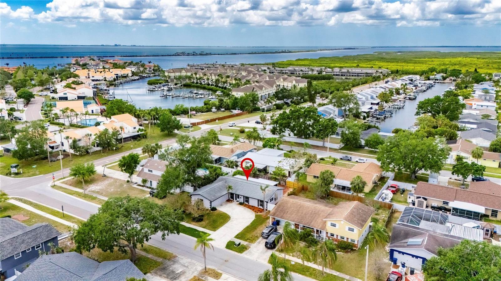 4704 TRAVERTINE DR, TAMPA, FL, 33615