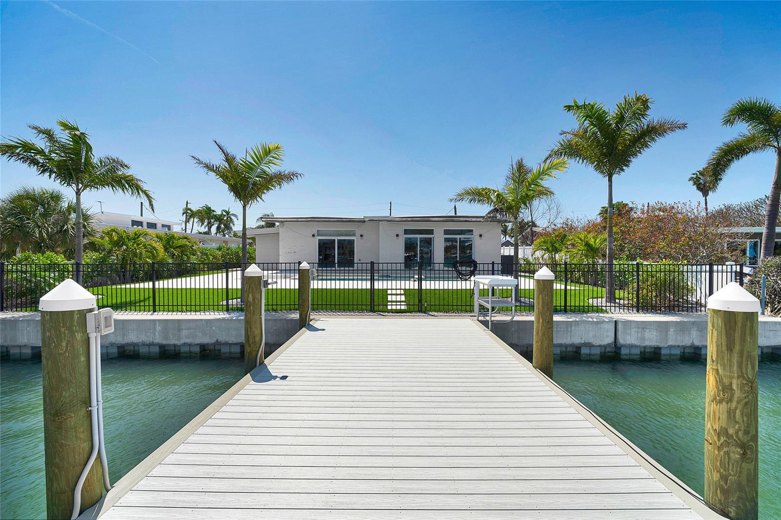 25 DOLPHIN DR, TREASURE ISLAND, FL, 33706