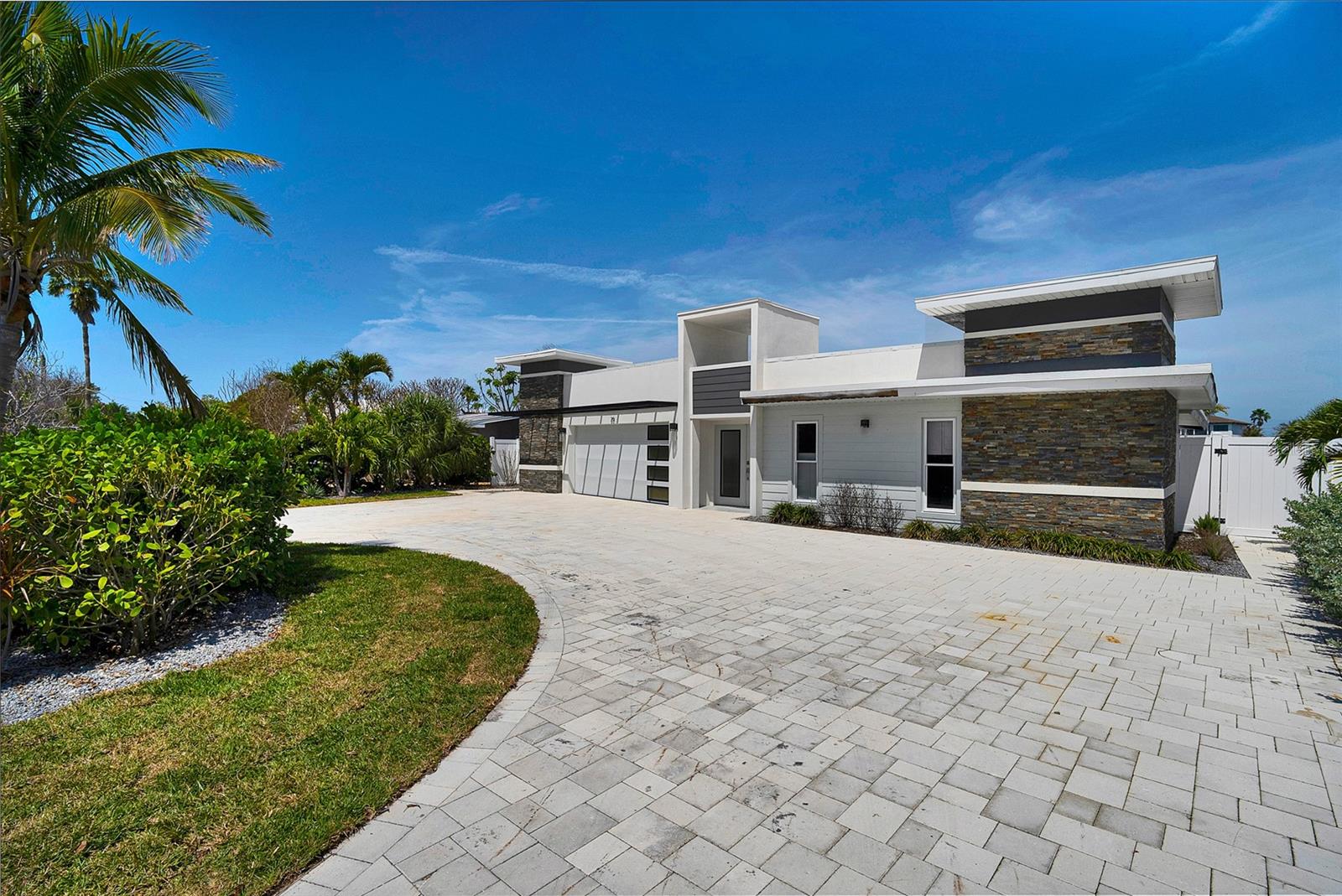 25 DOLPHIN DR, TREASURE ISLAND, FL, 33706