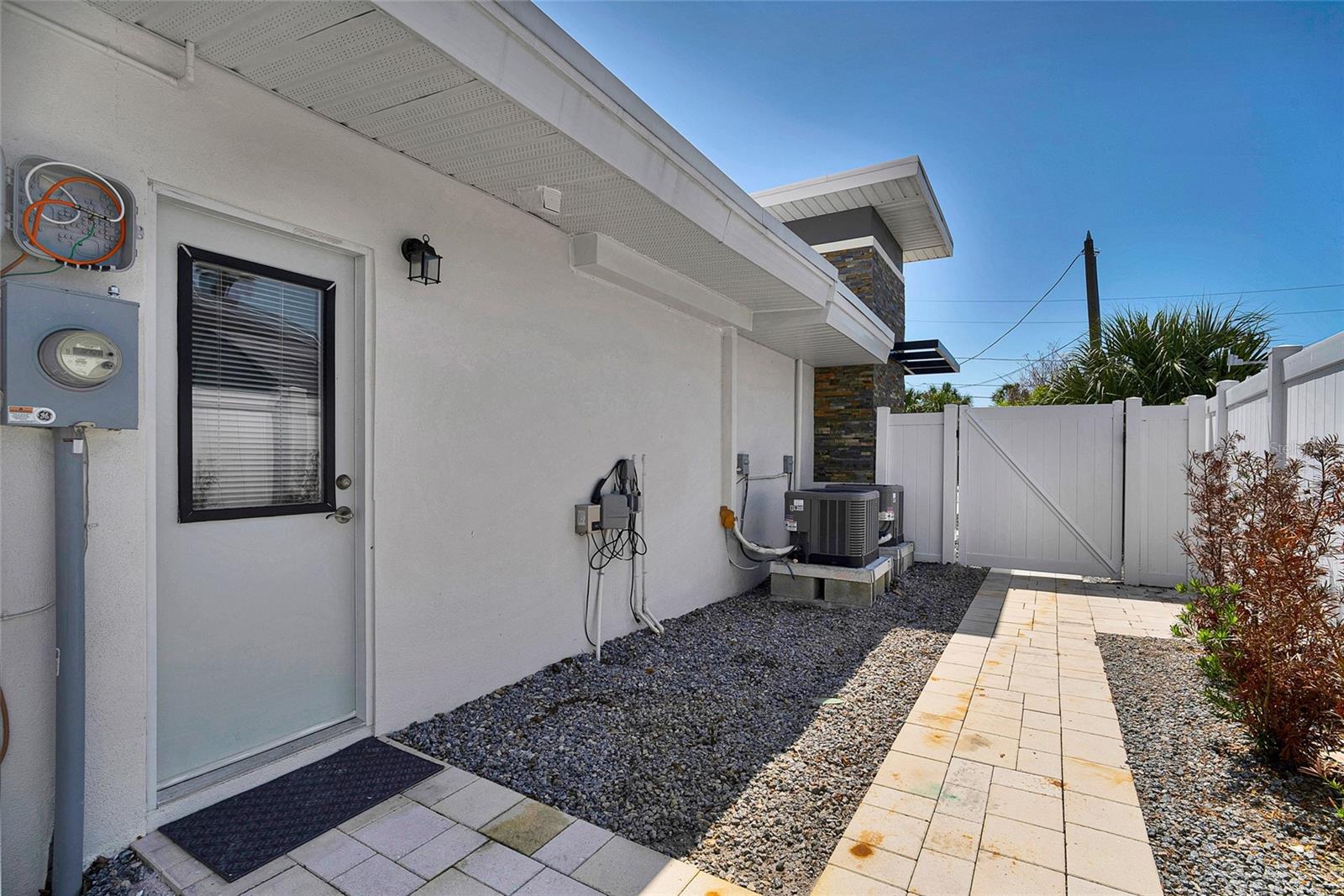 25 DOLPHIN DR, TREASURE ISLAND, FL, 33706