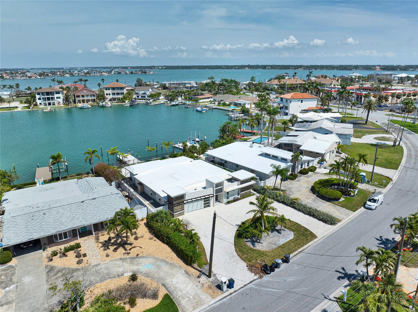 25 DOLPHIN DR, TREASURE ISLAND, FL, 33706