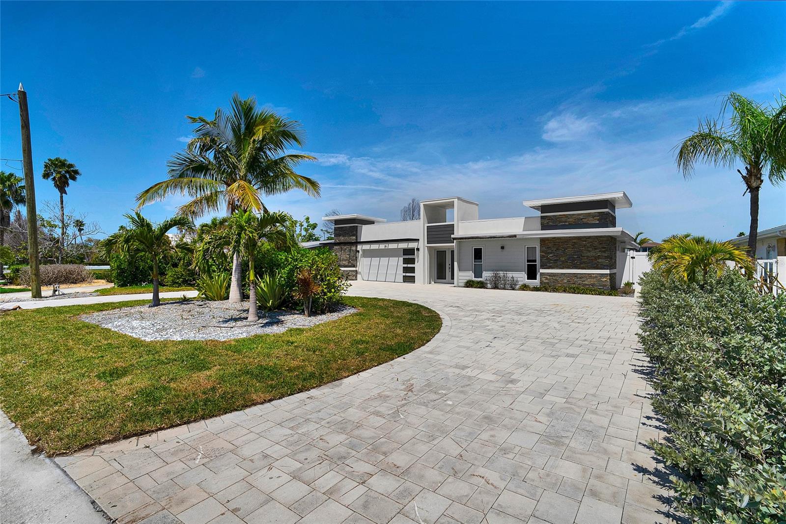 25 DOLPHIN DR, TREASURE ISLAND, FL, 33706