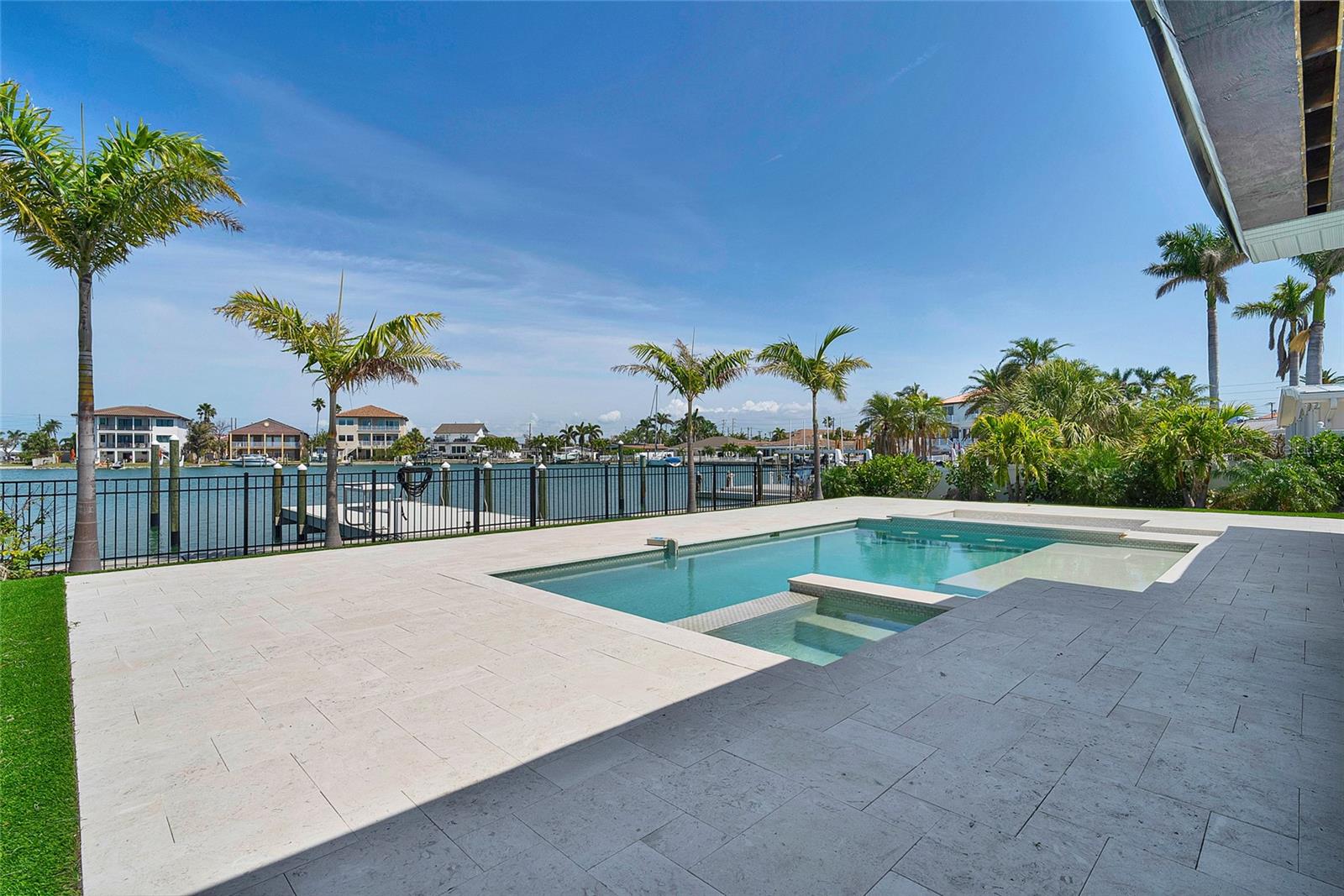 25 DOLPHIN DR, TREASURE ISLAND, FL, 33706