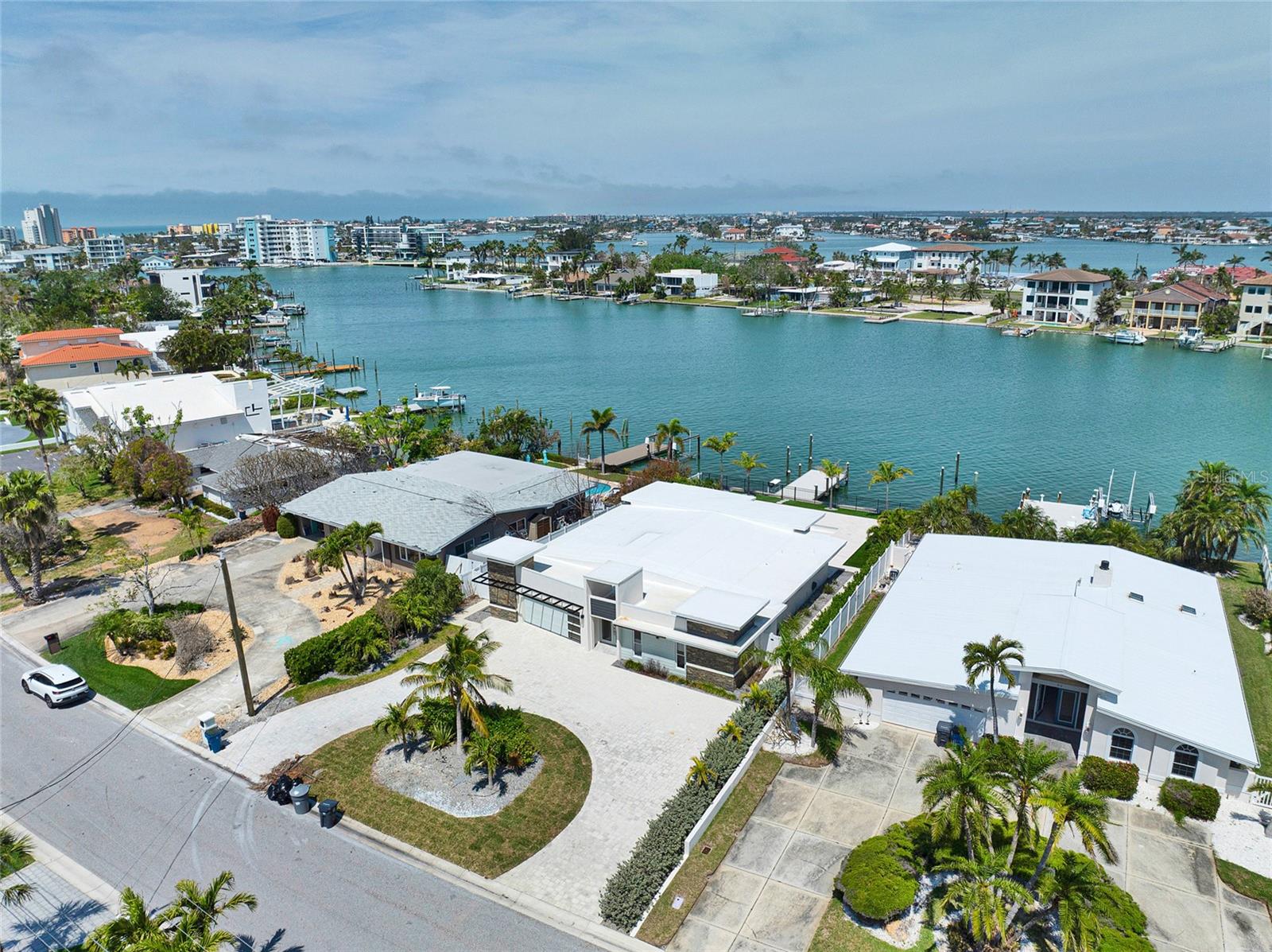 25 DOLPHIN DR, TREASURE ISLAND, FL, 33706