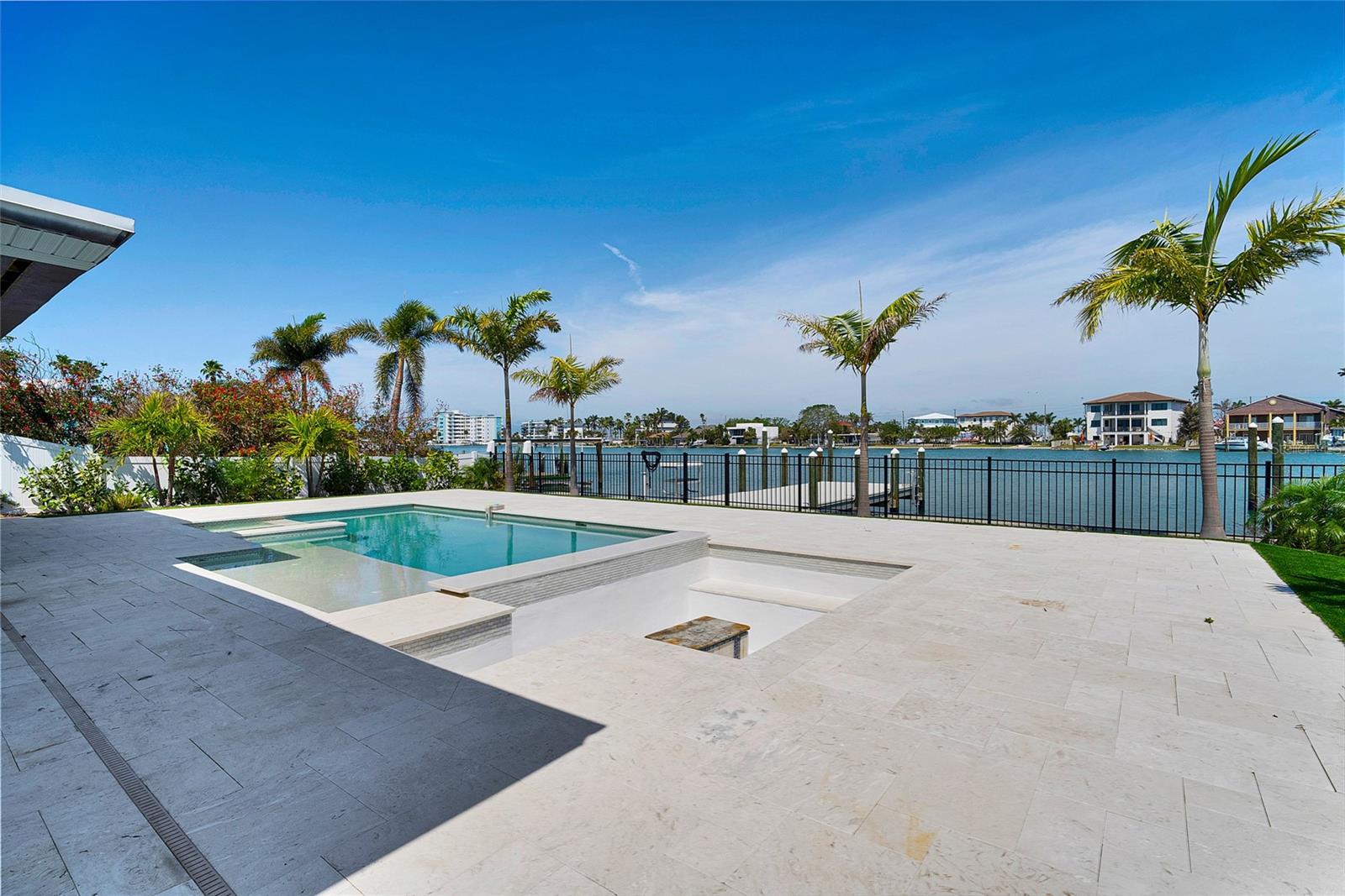 25 DOLPHIN DR, TREASURE ISLAND, FL, 33706