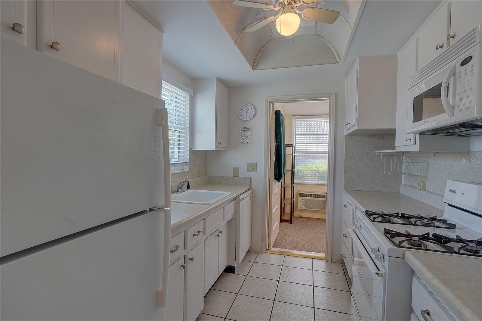 5810 21ST ST N #10, ST PETERSBURG, FL, 33714