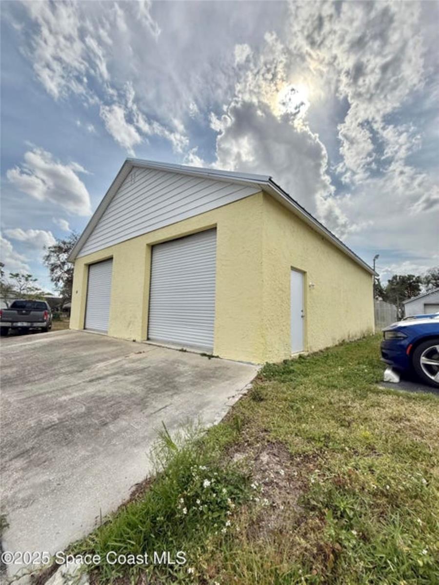 90 MAIDEN LN, TITUSVILLE, FL, 32796