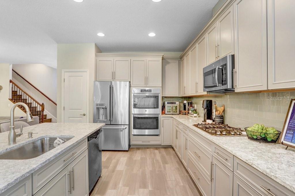 10703 MORNING DEW WAY, TAMPA, FL, 33647