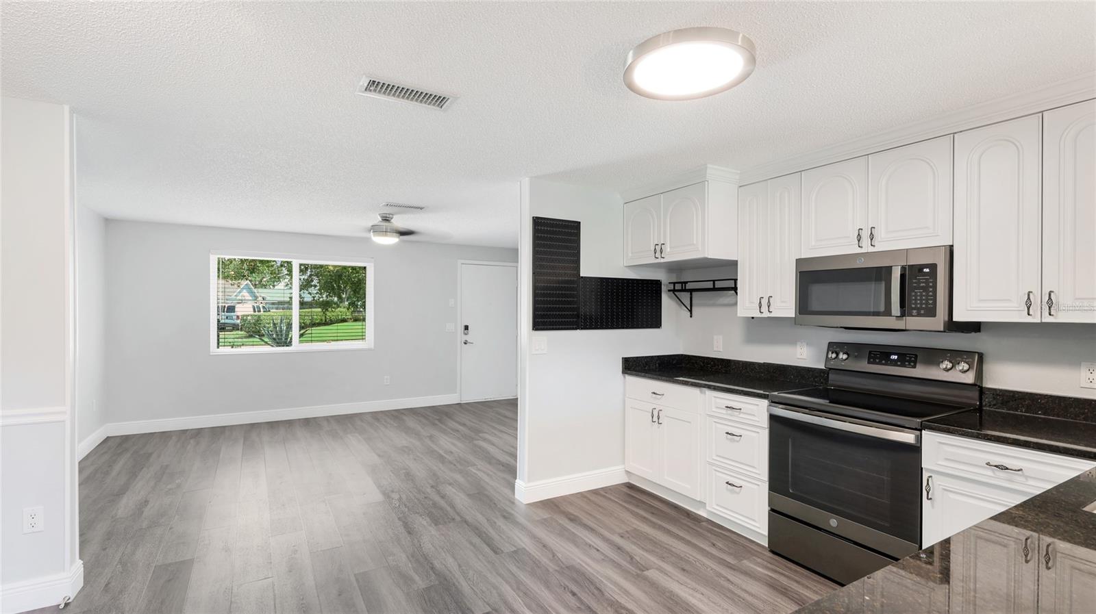 2237 LOCKWOOD MEADOWS CIR, SARASOTA, FL, 34234