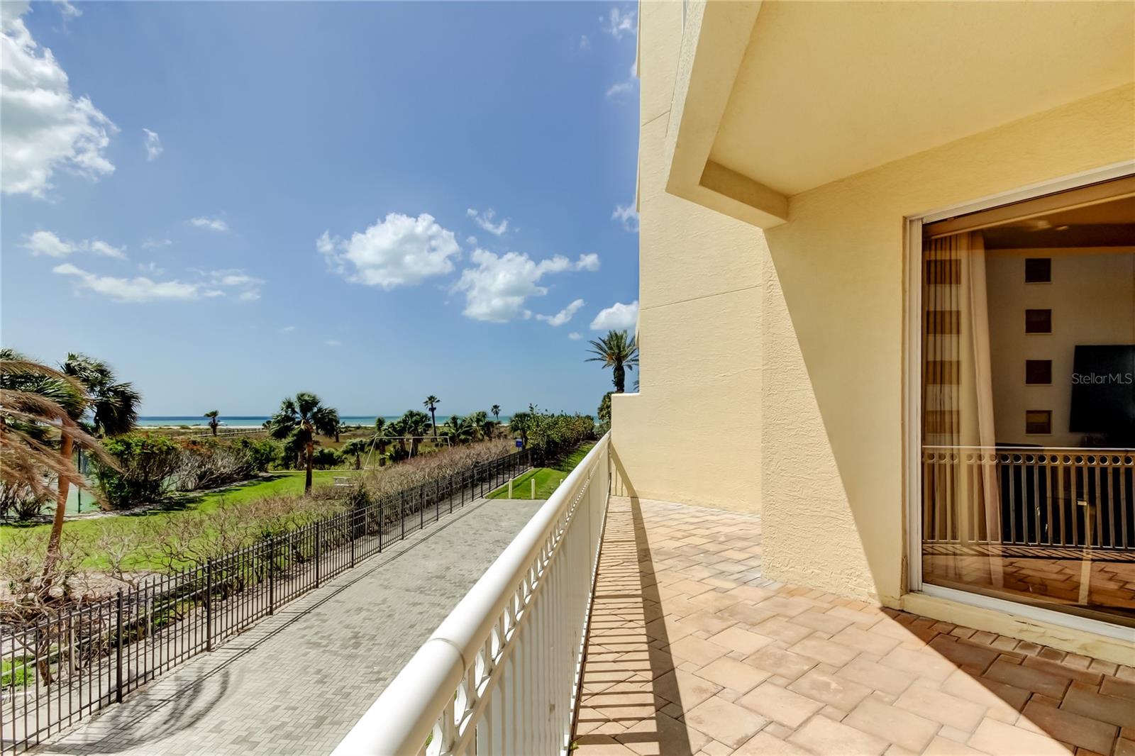 1200 GULF BLVD #101, CLEARWATER BEACH, FL, 33767
