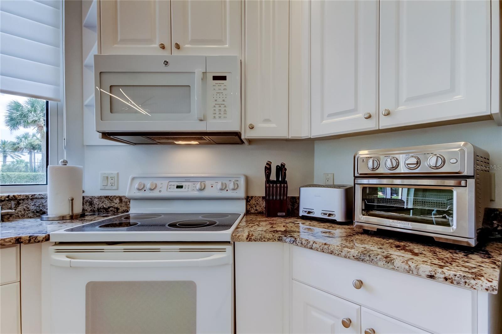 1200 GULF BLVD #101, CLEARWATER BEACH, FL, 33767