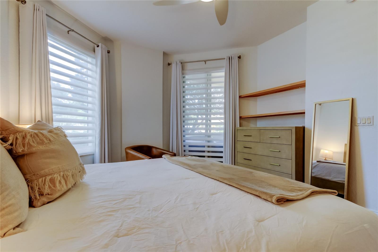 1200 GULF BLVD #101, CLEARWATER BEACH, FL, 33767