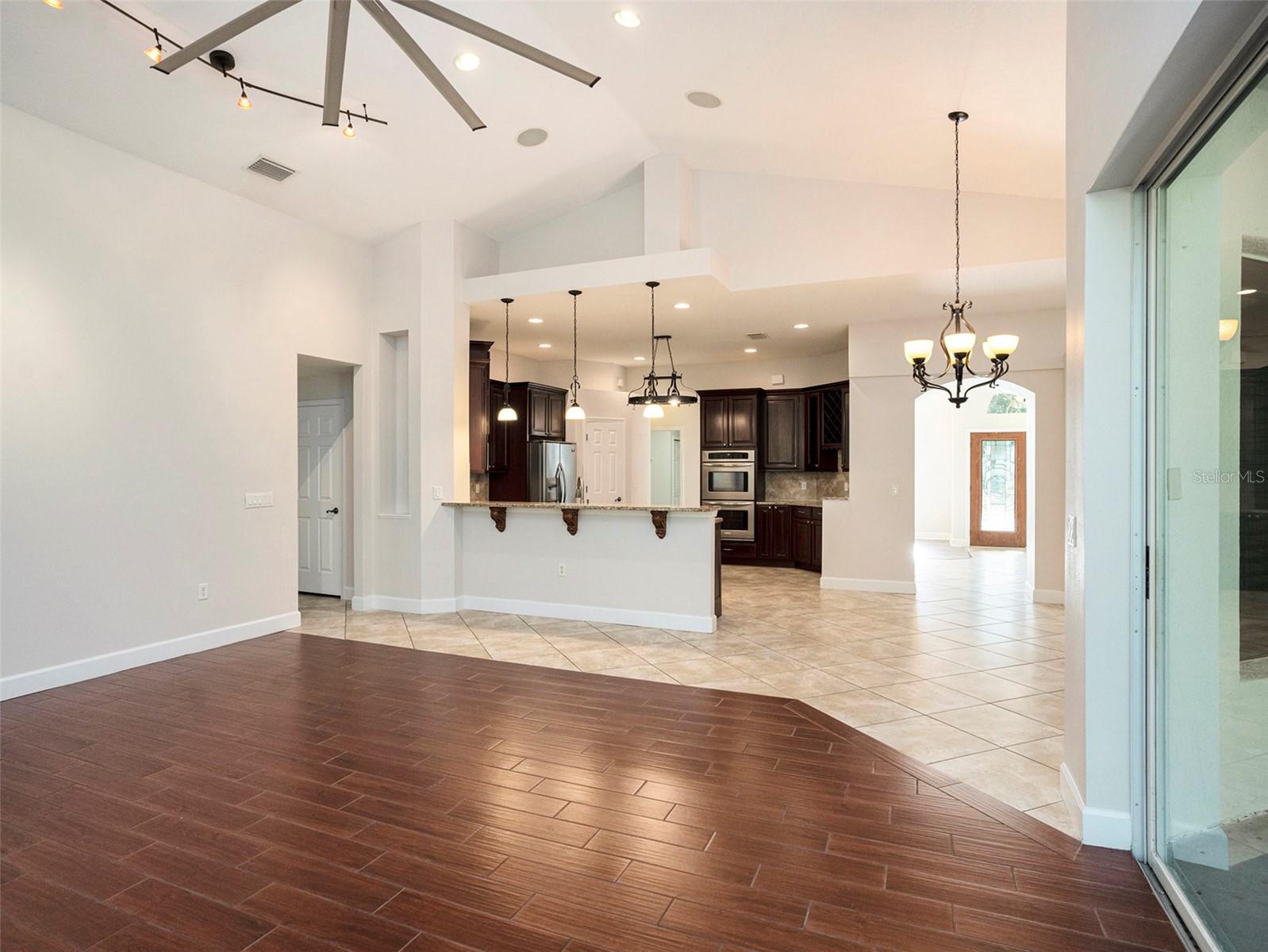 12402 CREEK EDGE DR, RIVERVIEW, FL, 33579