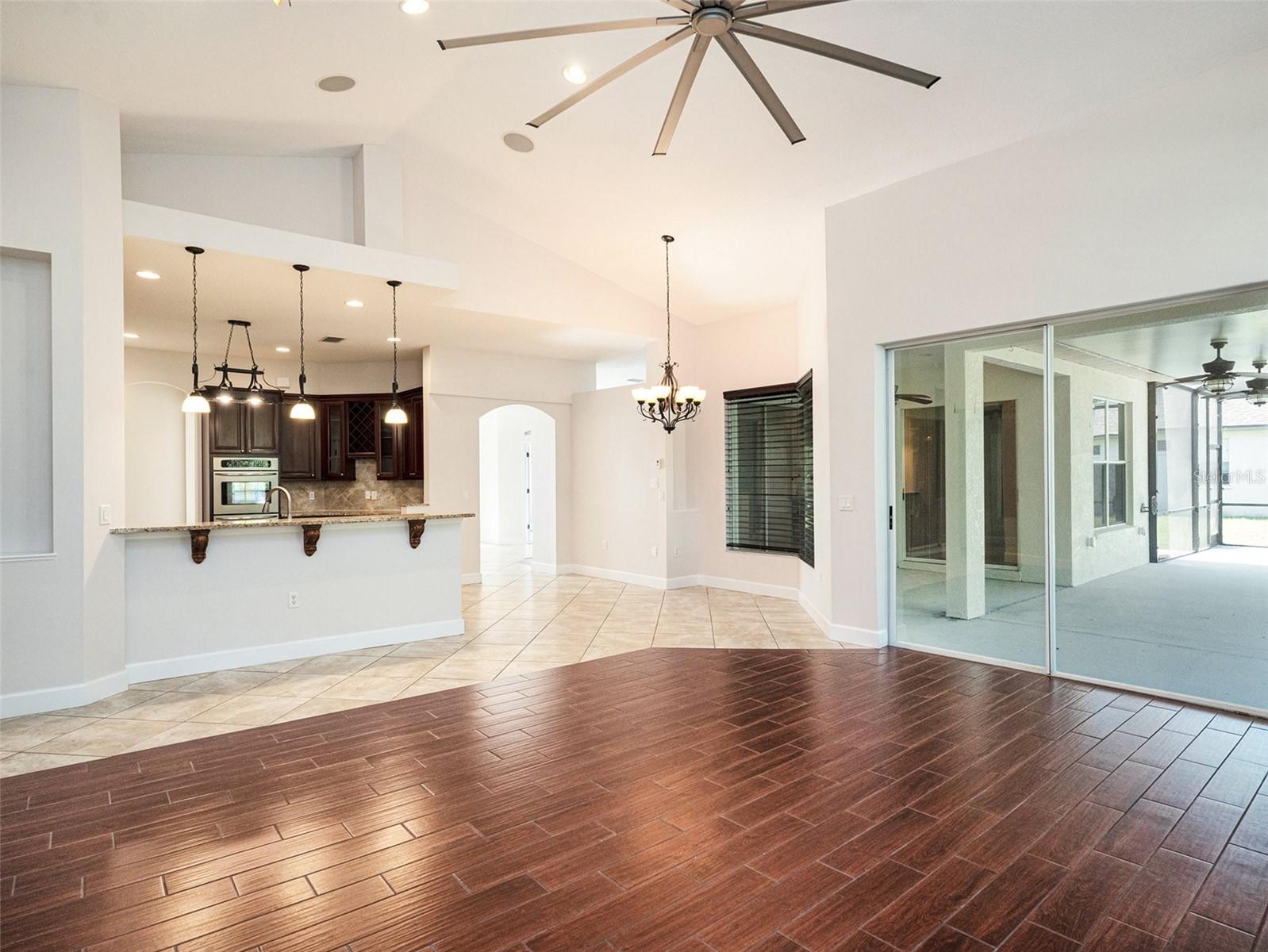 12402 CREEK EDGE DR, RIVERVIEW, FL, 33579
