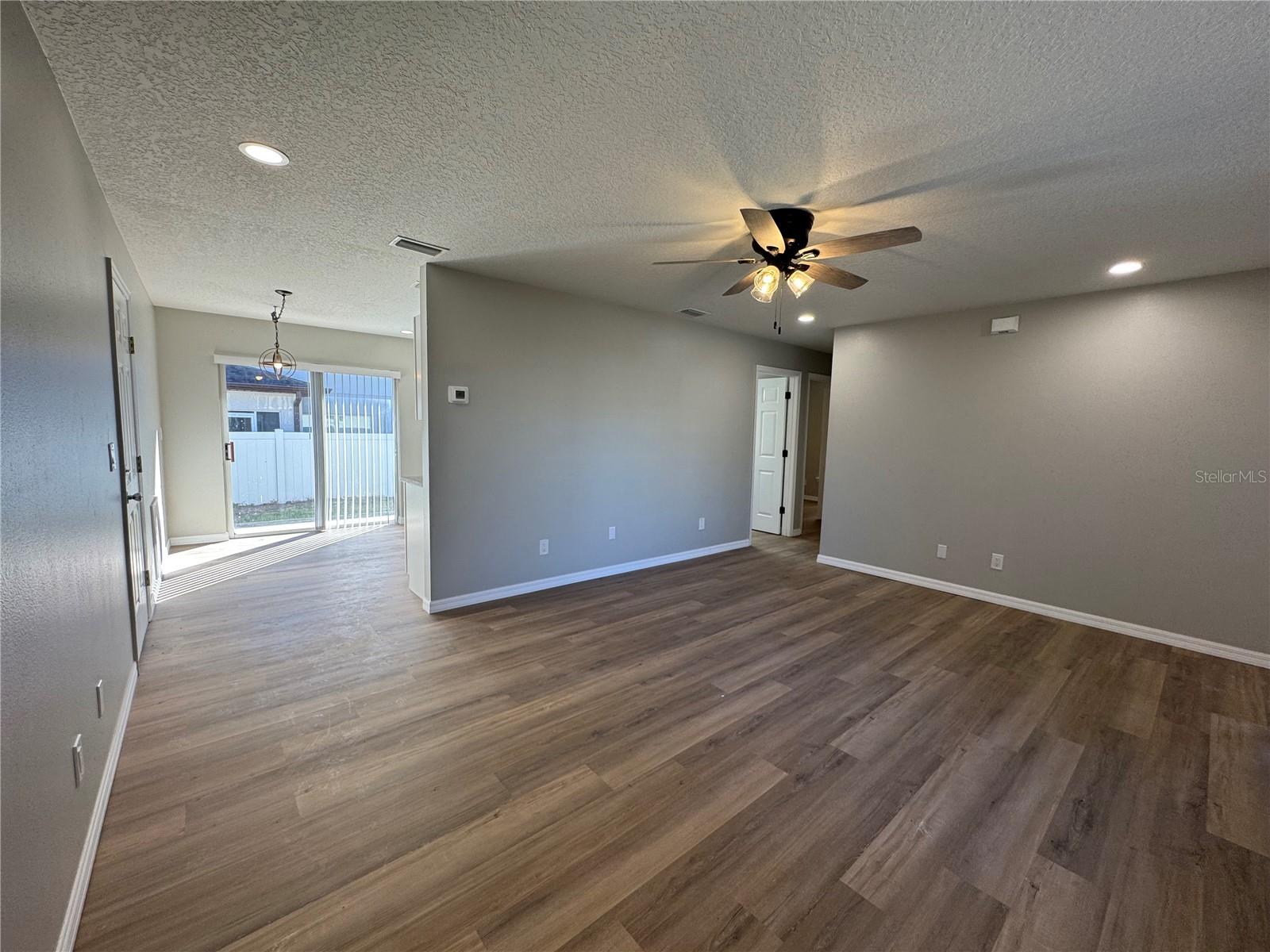 1143 W MINNEOLA AVE, CLERMONT, FL, 34711