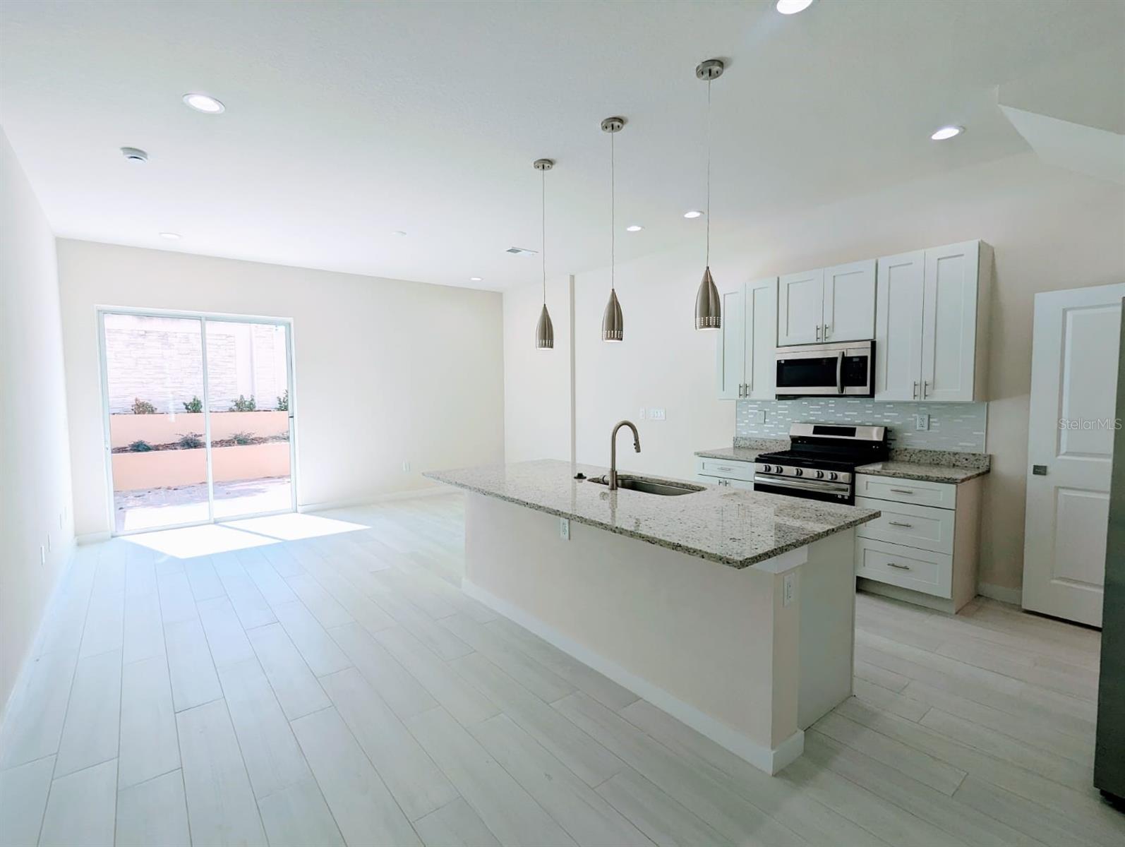 7591 SUNFLOWER CIR, KISSIMMEE, FL, 34747