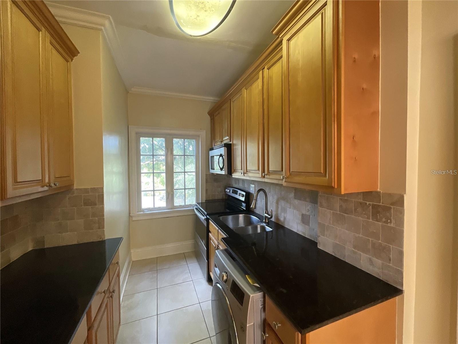 2117 W DEKLE AVE #D3, TAMPA, FL, 33606