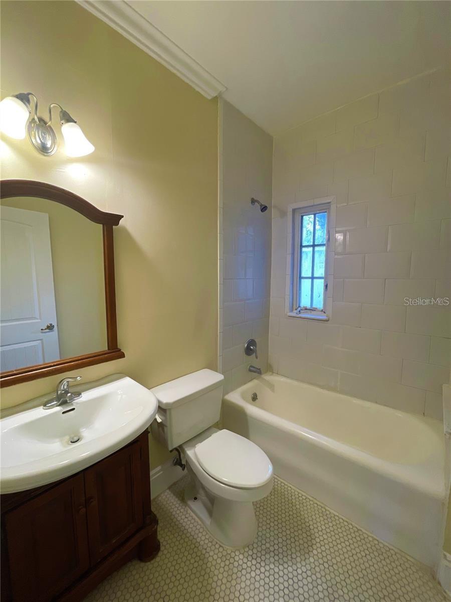 2117 W DEKLE AVE #D3, TAMPA, FL, 33606