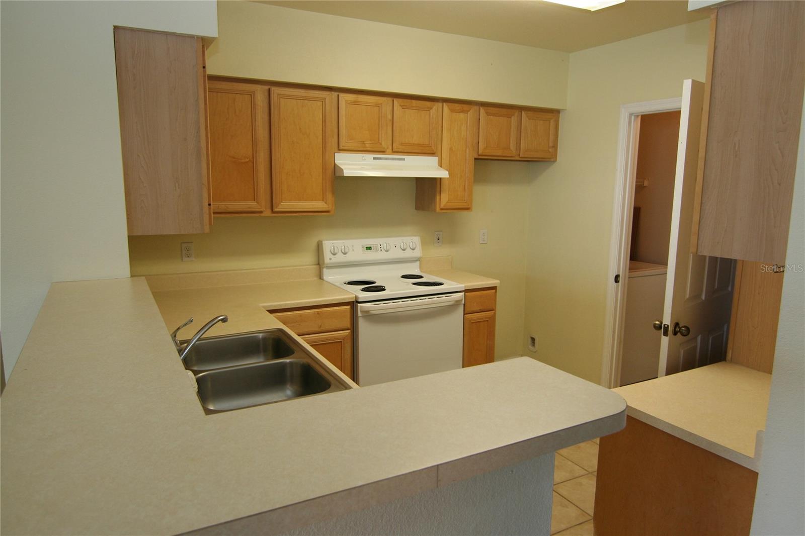 1155 VILLAGIO CIR #203, SARASOTA, FL, 34237