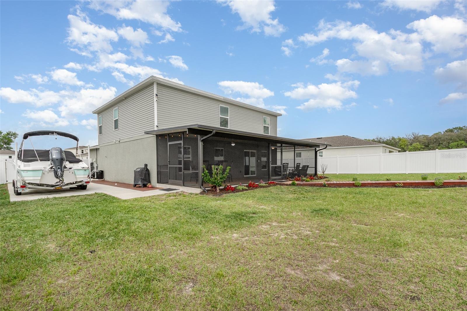 403 RIVER HILL DR, WELAKA, FL, 32193