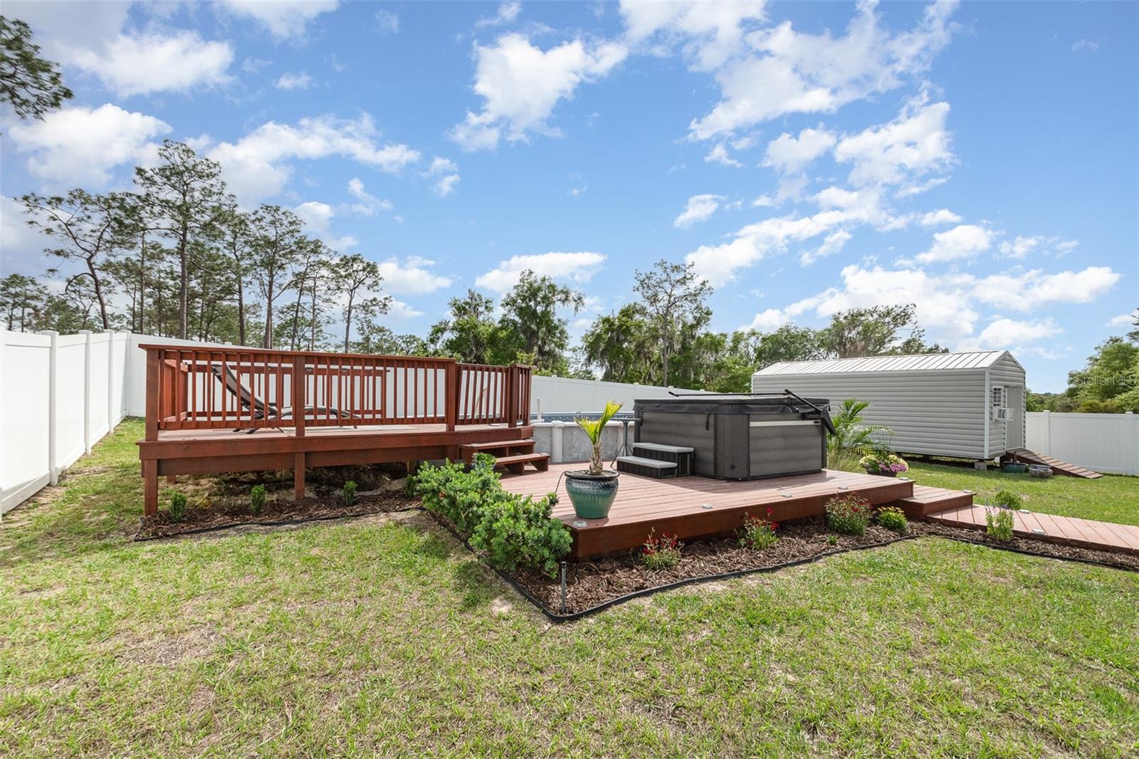 403 RIVER HILL DR, WELAKA, FL, 32193