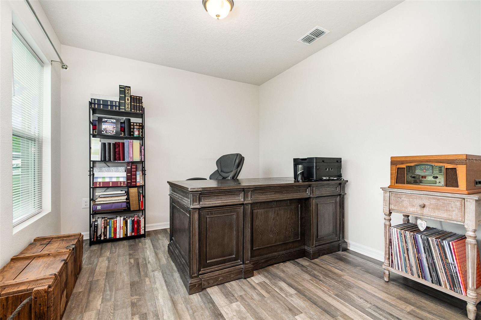 403 RIVER HILL DR, WELAKA, FL, 32193