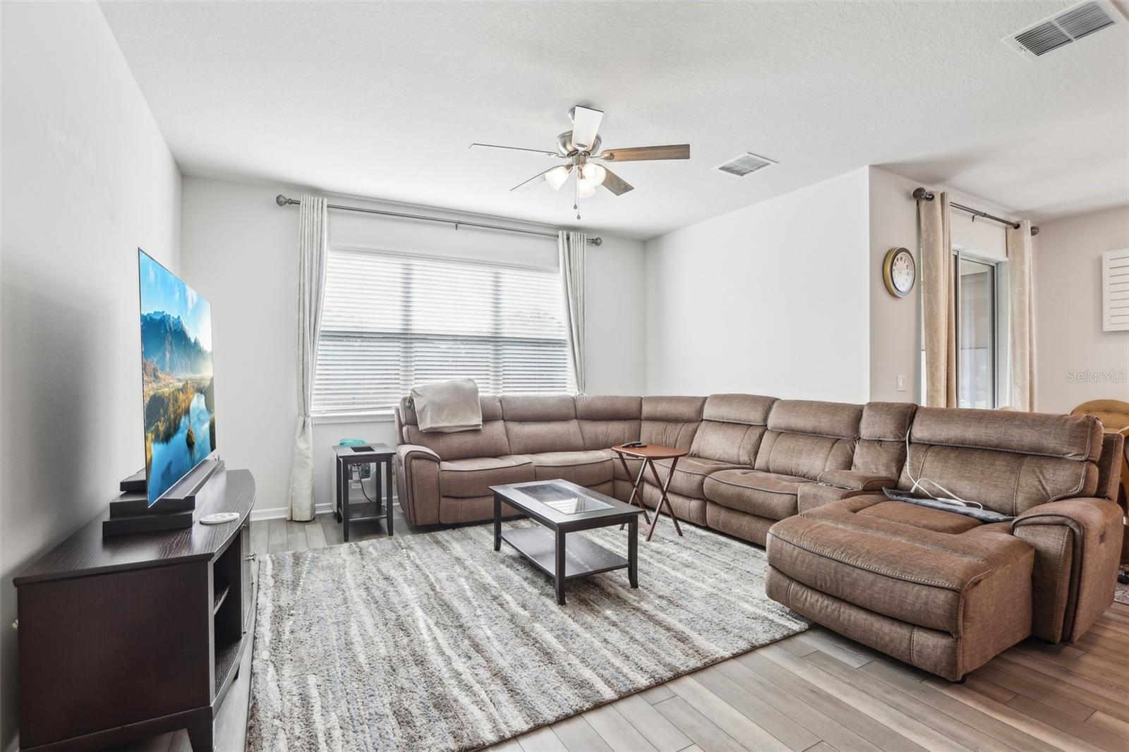6374 BRADFORD WOODS DR, ZEPHYRHILLS, FL, 33542