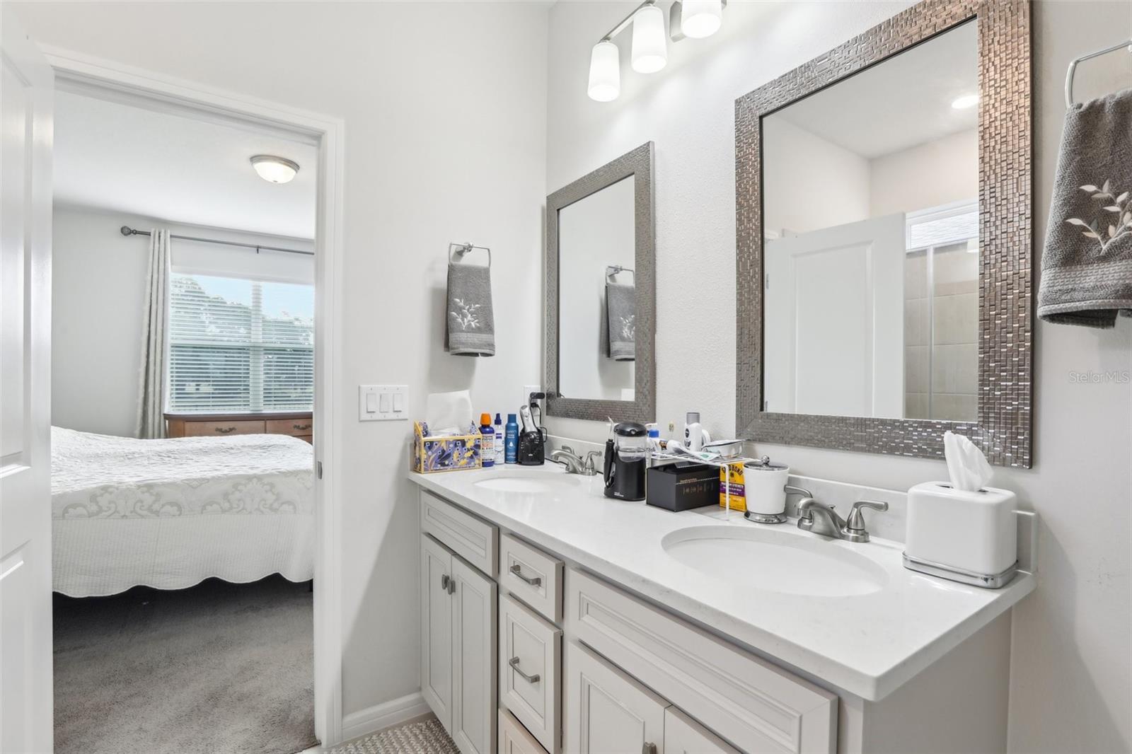6374 BRADFORD WOODS DR, ZEPHYRHILLS, FL, 33542