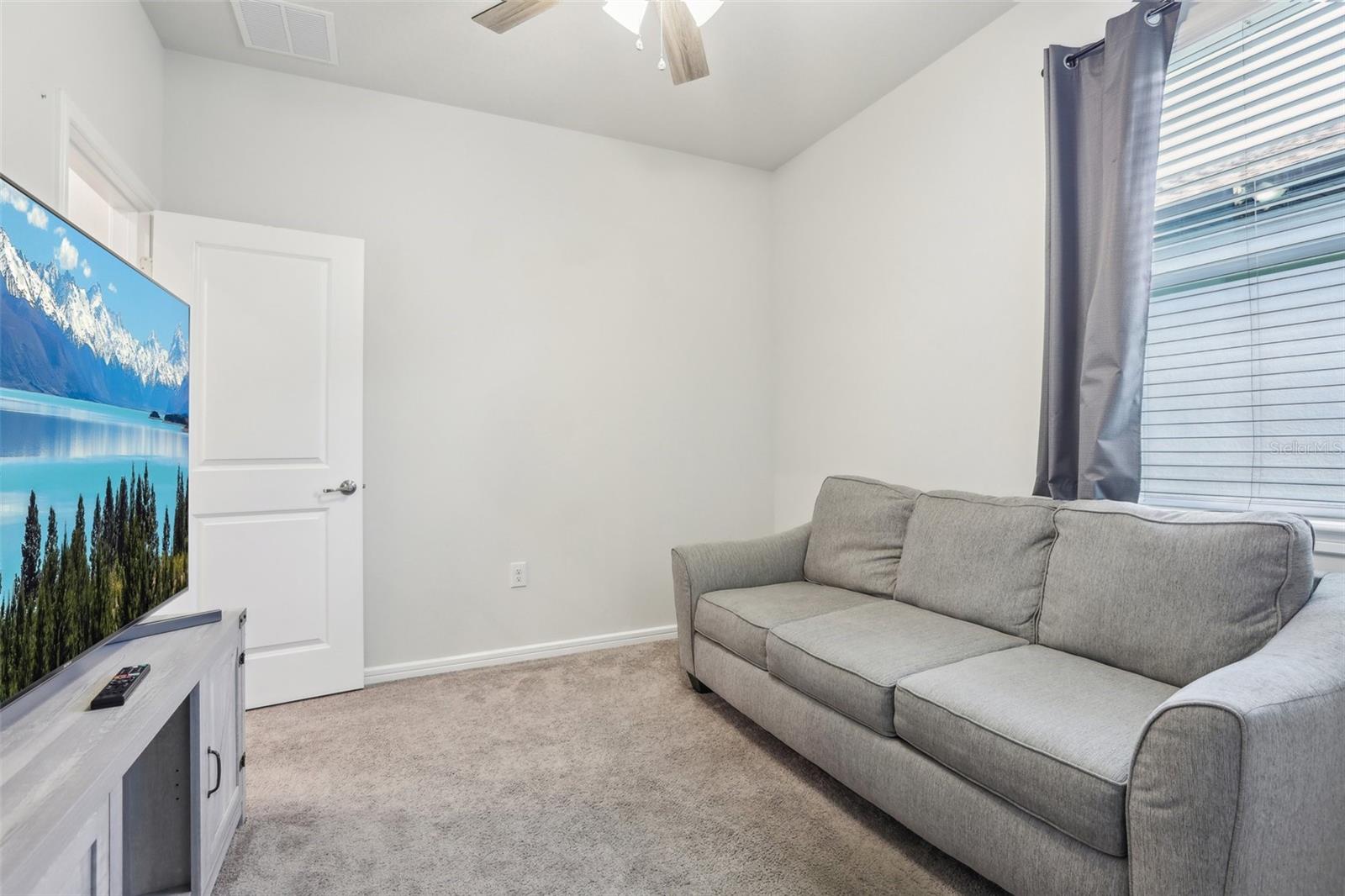 6374 BRADFORD WOODS DR, ZEPHYRHILLS, FL, 33542