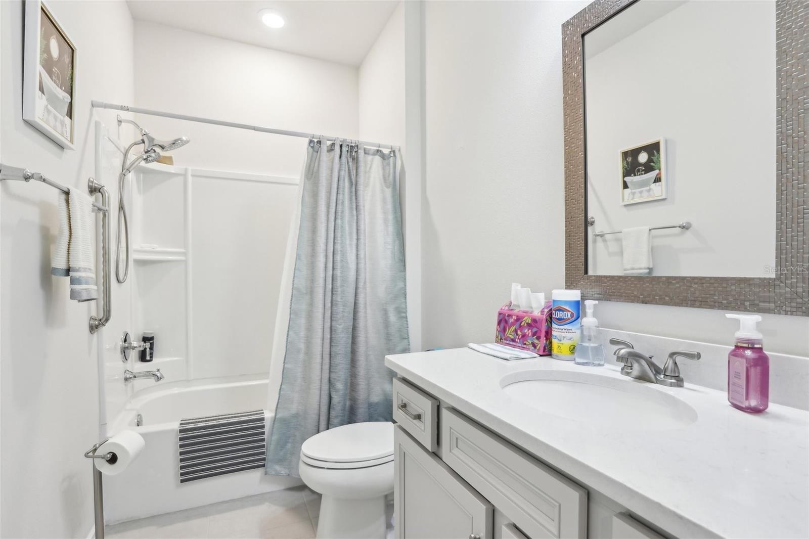 6374 BRADFORD WOODS DR, ZEPHYRHILLS, FL, 33542