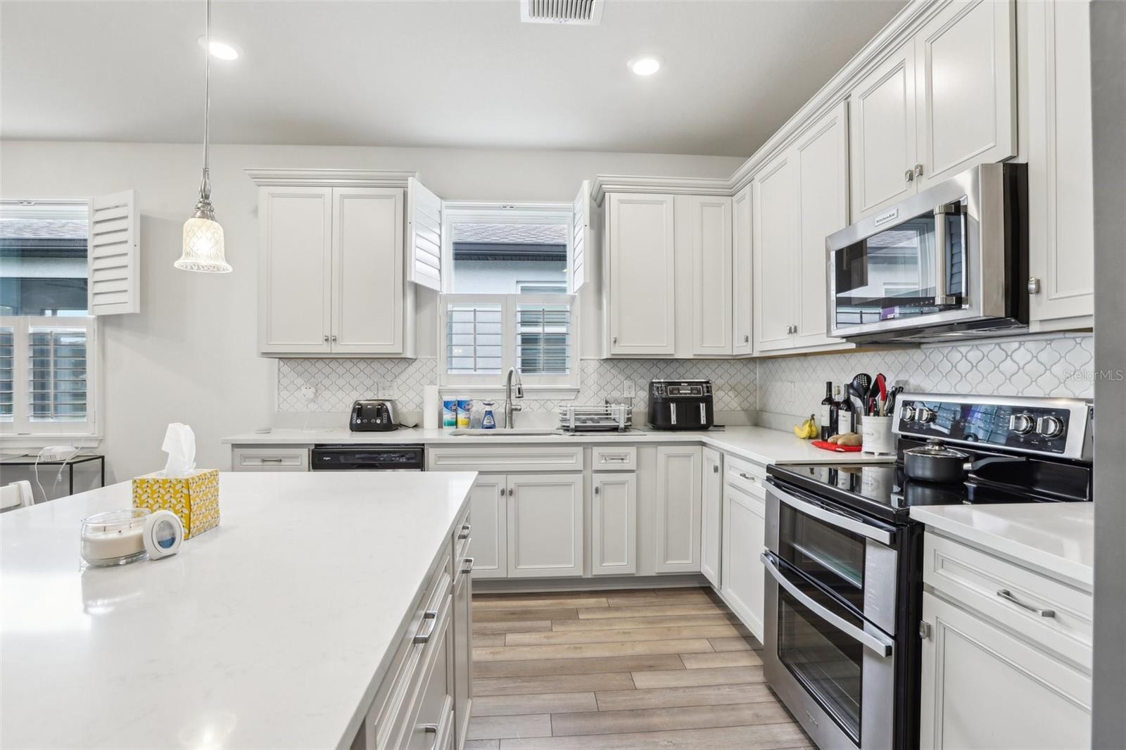 6374 BRADFORD WOODS DR, ZEPHYRHILLS, FL, 33542